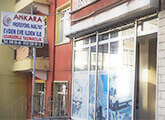 Evden eve nakliye kamyonuna istiflenmiş eşyalar